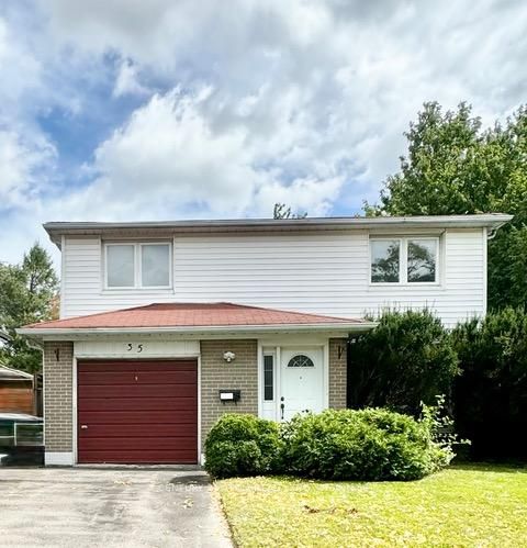 Photo 1 at 35 Sonmore Drive, Malvern West, Toronto