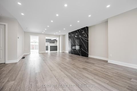 Photo 5 at 32 Hirondelle Place, Donalda, Toronto