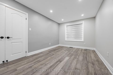 Photo 12 at 32 Hirondelle Place, Donalda, Toronto
