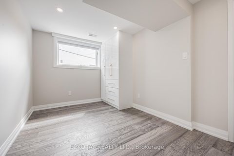 Photo 23 at 32 Hirondelle Place, Donalda, Toronto