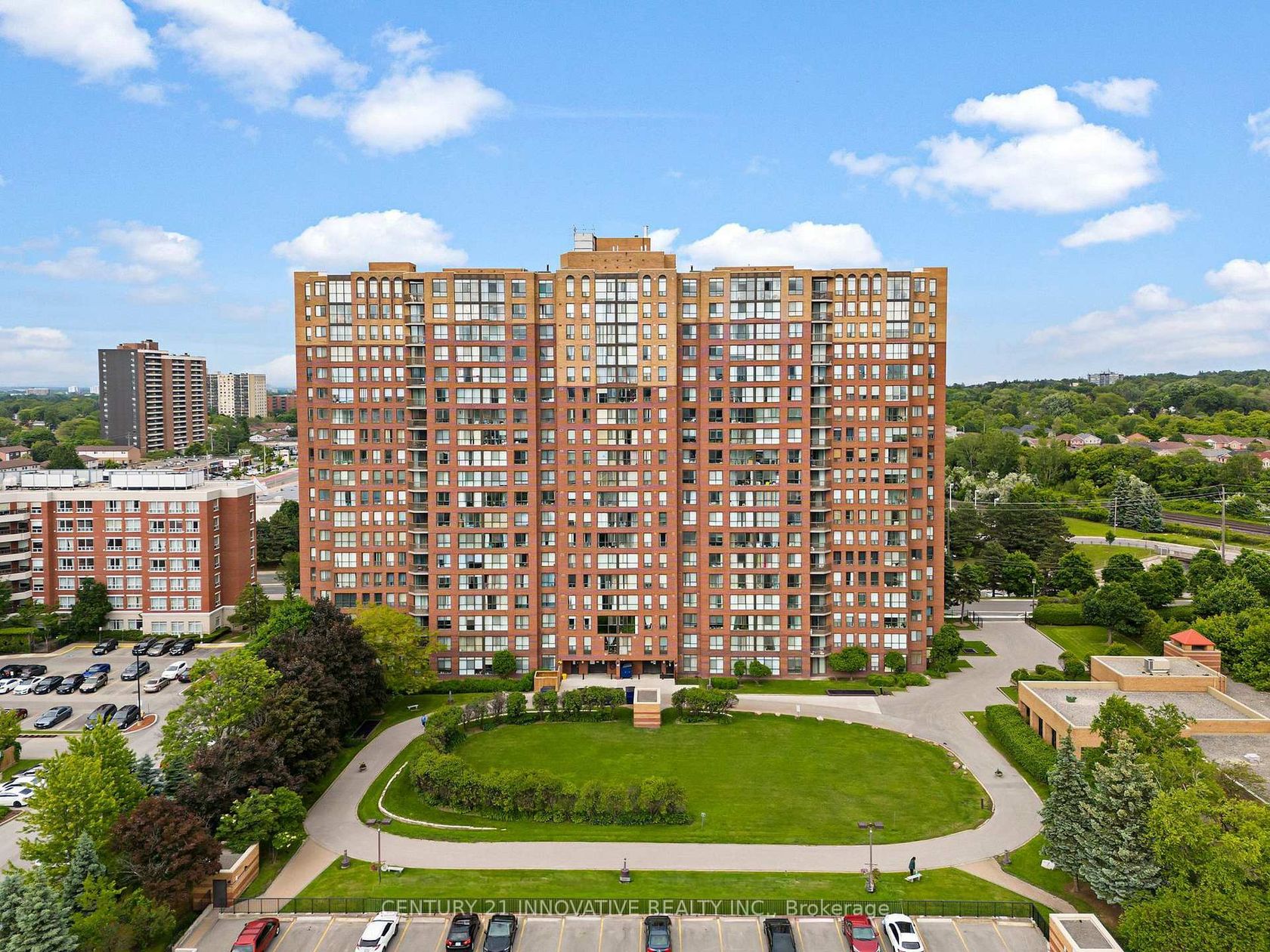 1808 - 330 Mccowan Road, Eglinton East, Toronto 