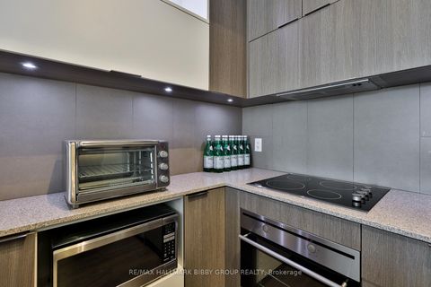 Photo 13 at 307 - 170 Sumach Street, Regent Park, Toronto