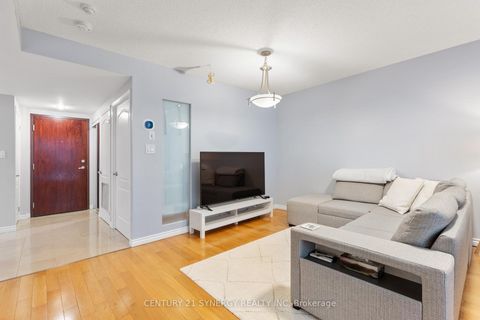 Photo 9 at 306 - 263 Wellington Street W, Waterfront Communities C1, Toronto