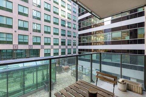 Photo 26 at 306 - 263 Wellington Street W, Waterfront Communities C1, Toronto