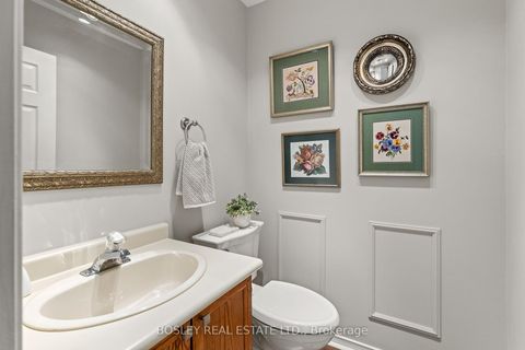 Photo 11 at 23 - 2051 Merchants Gate, GA Glen Abbey, Oakville