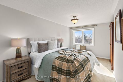 Photo 19 at 23 - 2051 Merchants Gate, GA Glen Abbey, Oakville