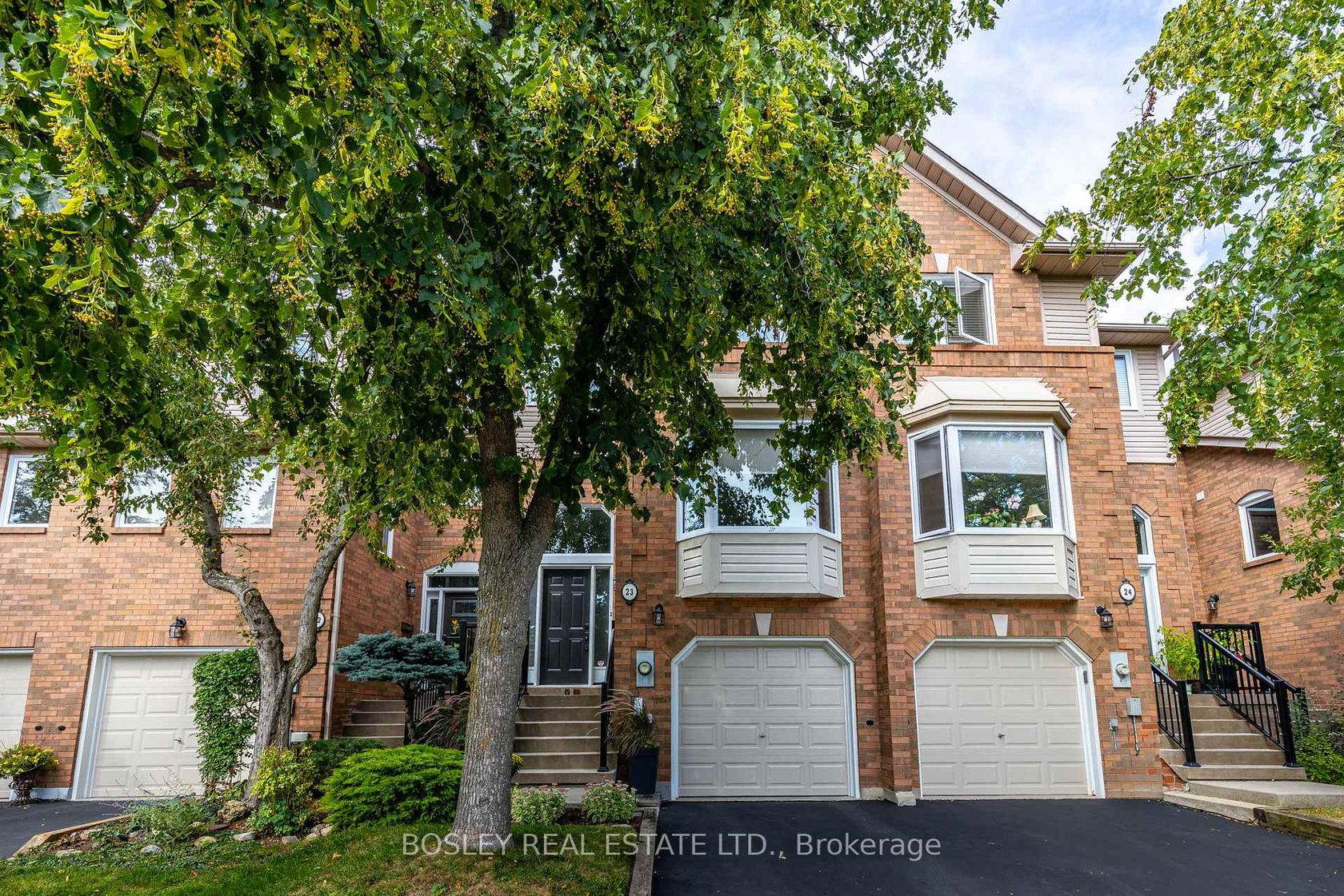 23 - 2051 Merchants Gate, GA Glen Abbey, Oakville 