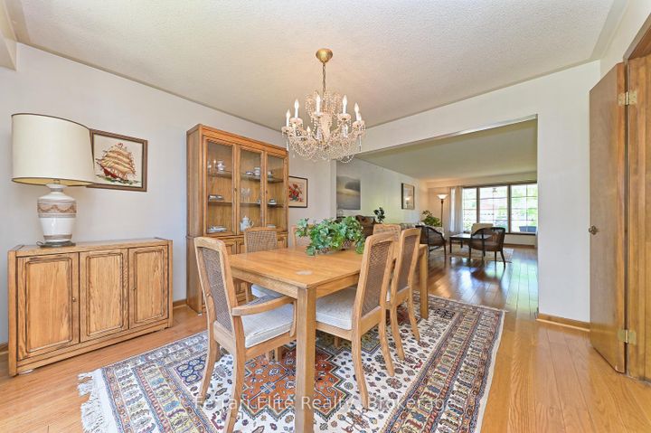 Photo 9 at 2406 Ravensthorpe Crescent, Erindale, Mississauga