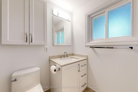 Photo 9 at 6 Tepee Court, Don Valley Village, Toronto