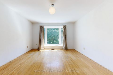 Photo 16 at 6 Tepee Court, Don Valley Village, Toronto