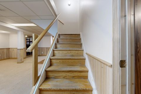 Photo 17 at 6 Tepee Court, Don Valley Village, Toronto