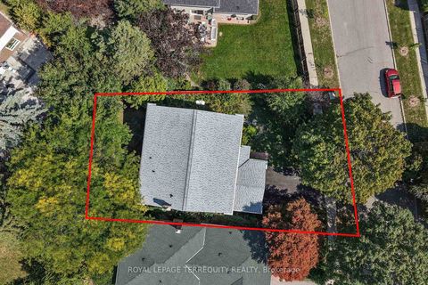 Photo 21 at 6 Tepee Court, Don Valley Village, Toronto
