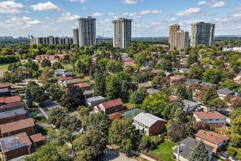 Photo 25 at 6 Tepee Court, Don Valley Village, Toronto