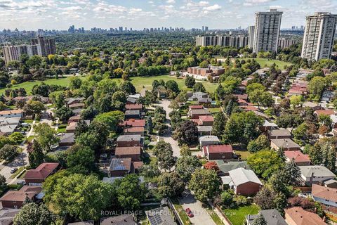 Photo 26 at 6 Tepee Court, Don Valley Village, Toronto