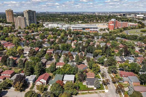 Photo 27 at 6 Tepee Court, Don Valley Village, Toronto