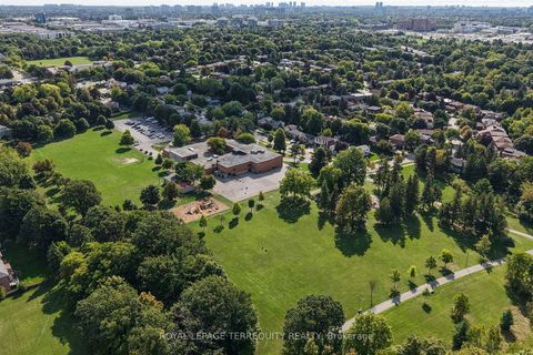 Photo 34 at 6 Tepee Court, Don Valley Village, Toronto