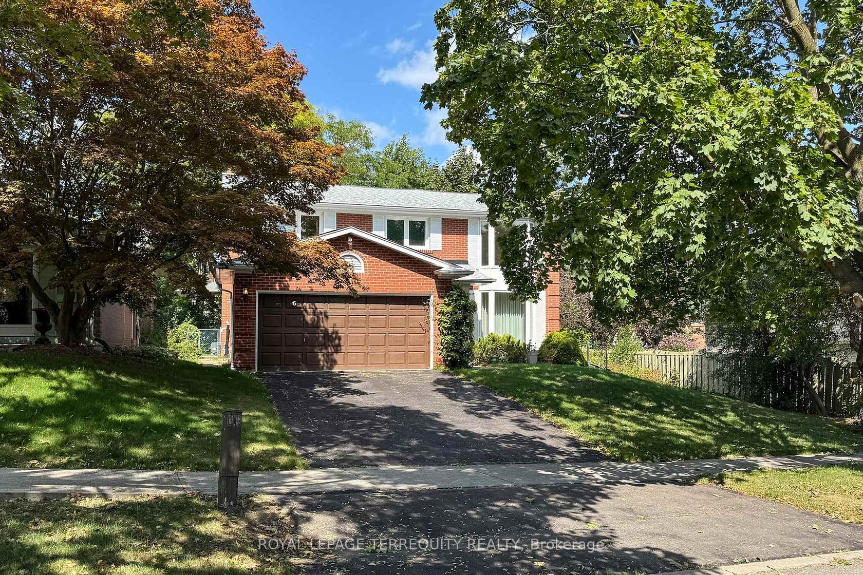 6 Tepee Court, Don Valley Village, Toronto by Loree Meneguzzi Real Estate 6 Tepee Court, Don Valley Village, Toronto
