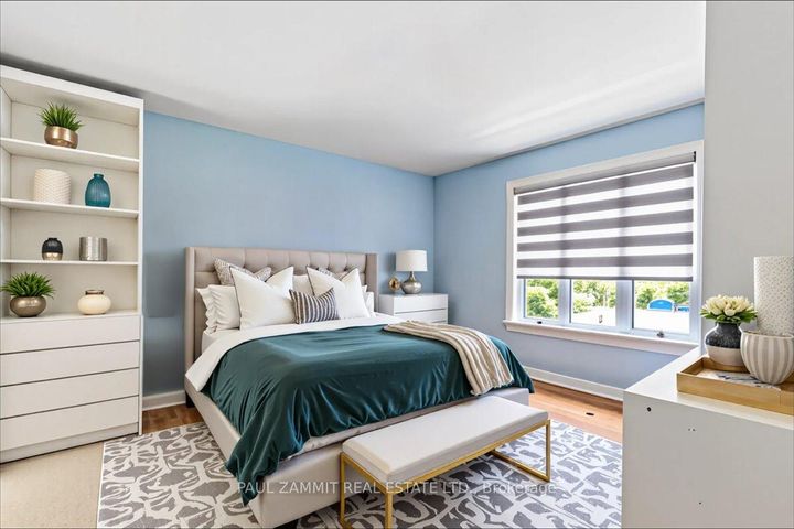 Photo 19 at 12 Old English Lane, Bayview Glen, Markham