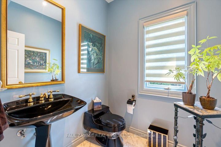 Photo 25 at 12 Old English Lane, Bayview Glen, Markham