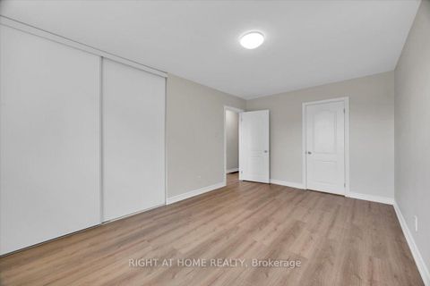 Photo 12 at 27 Villata Gardens, York University Heights, Toronto