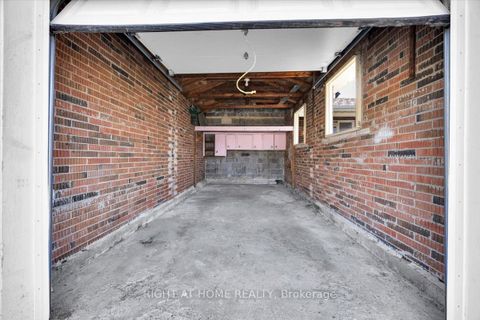 Photo 26 at 27 Villata Gardens, York University Heights, Toronto