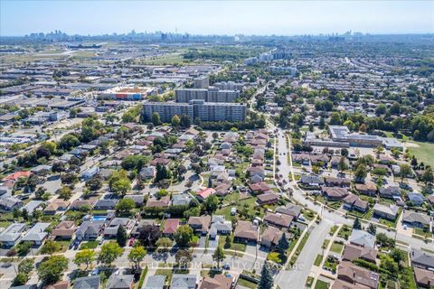 Photo 29 at 27 Villata Gardens, York University Heights, Toronto