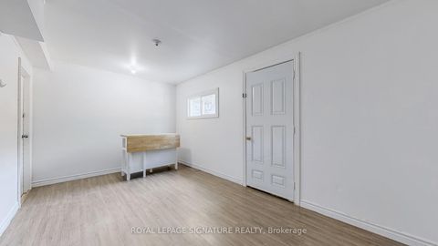 Photo 26 at 1130 Woodbine Avenue, East York, Toronto