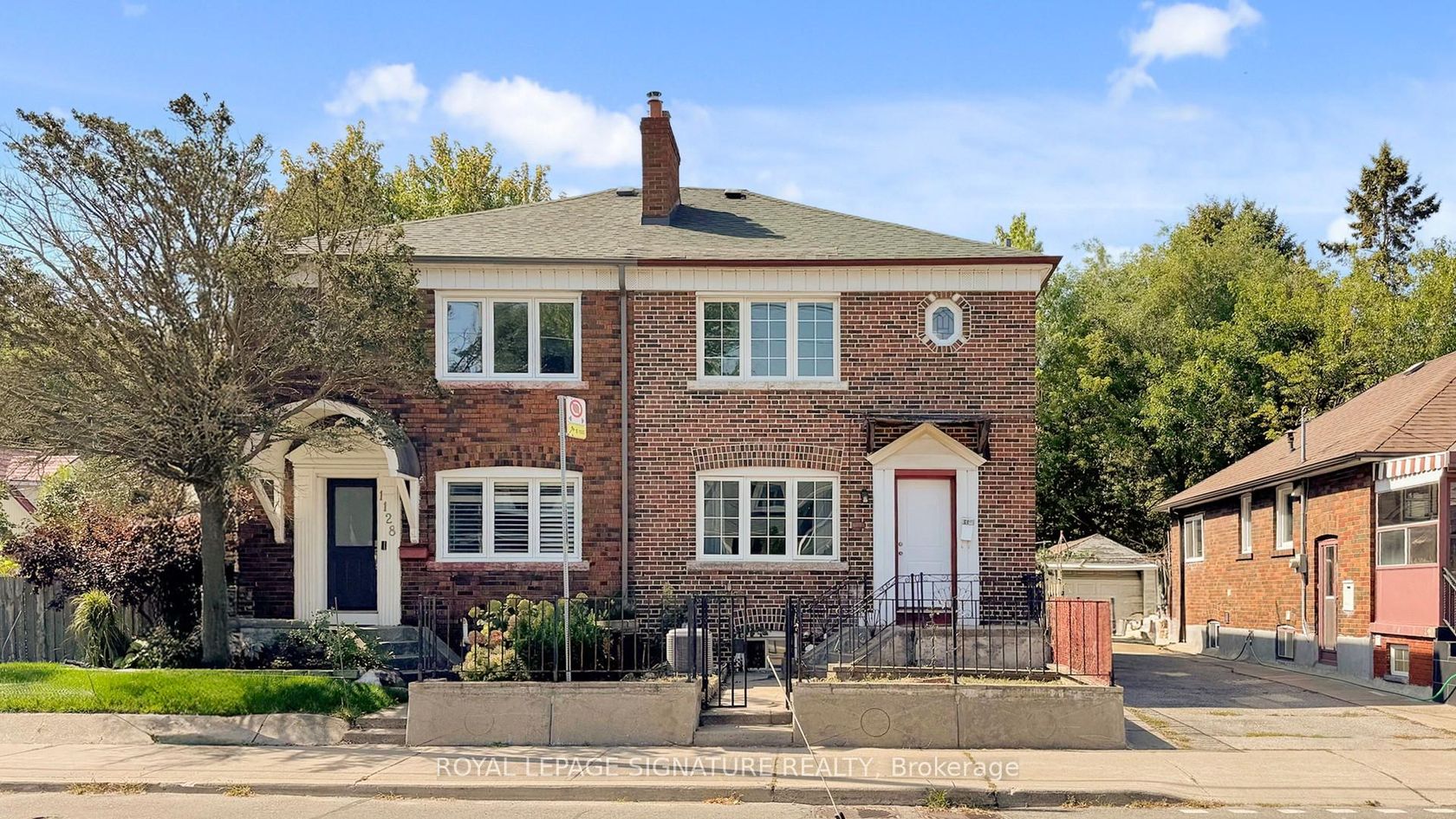 1130 Woodbine Avenue, East York, Toronto 