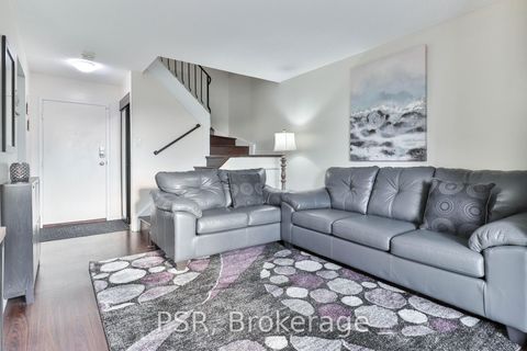 Photo 2 at 225 - 165 Cherokee Boulevard, Pleasant View, Toronto
