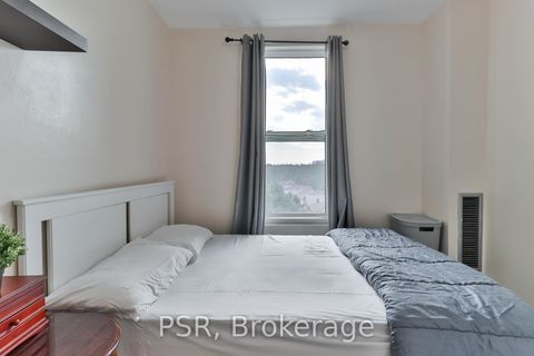 Photo 25 at 225 - 165 Cherokee Boulevard, Pleasant View, Toronto