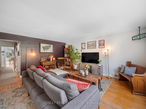 Photo 12 at 9 Love Crescent, Danforth, Toronto