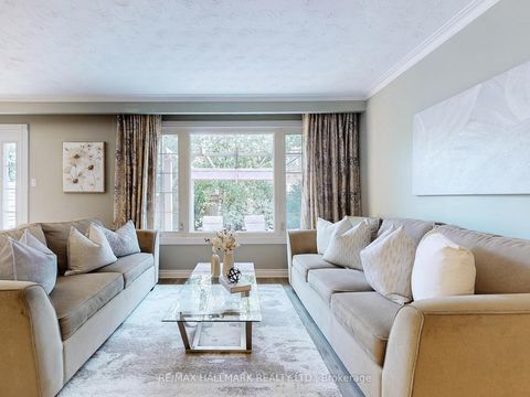 Photo 4 at 55 Albacore Crescent, Woburn, Toronto