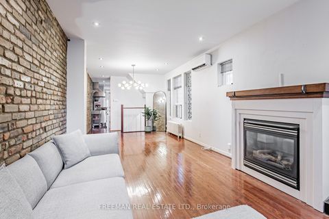 Photo 2 at 490 Montrose Avenue, Little Italy, Toronto