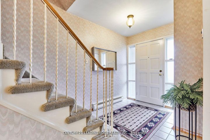 Photo 3 at 24 Dunmurray Boulevard, Sullivan, Toronto