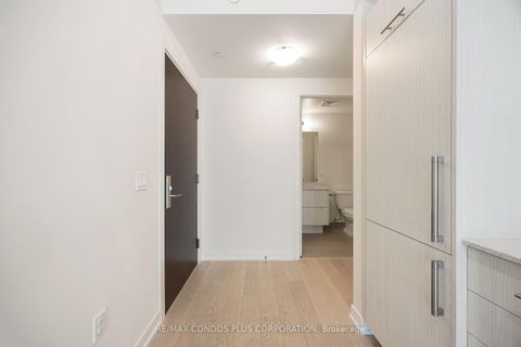 Photo 2 at 518 - 330 Richmond Street W, Waterfront Communities C1, Toronto