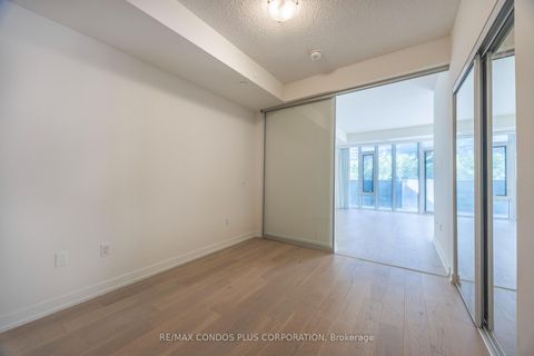 Photo 16 at 518 - 330 Richmond Street W, Waterfront Communities C1, Toronto