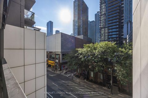 Photo 22 at 518 - 330 Richmond Street W, Waterfront Communities C1, Toronto