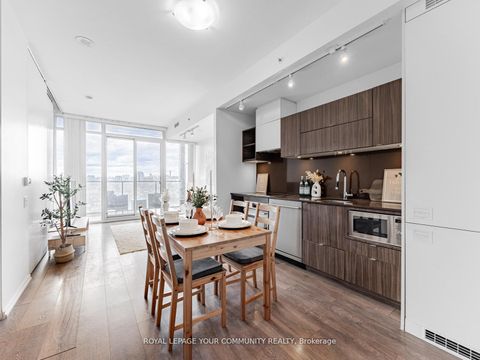 Photo 4 at 1604 - 125 Peter Street, Waterfront Communities C1, Toronto