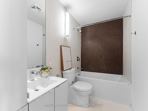Photo 19 at 1604 - 125 Peter Street, Waterfront Communities C1, Toronto