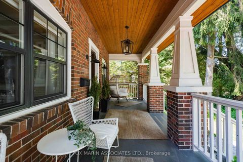 Photo 2 at 148 Scarboro Crescent, Cliffcrest, Toronto