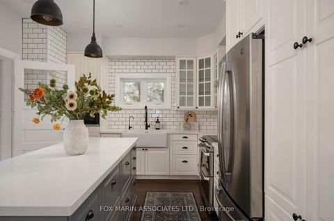 Photo 16 at 148 Scarboro Crescent, Cliffcrest, Toronto