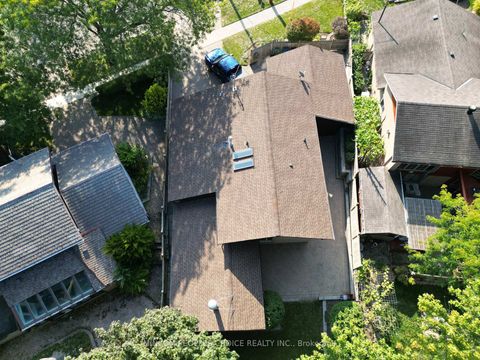 Photo 3 at 12 Ladysbridge Drive, Morningside, Toronto