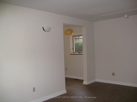 Photo 6 at 12 Ladysbridge Drive, Morningside, Toronto