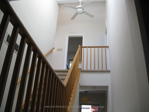 Photo 7 at 12 Ladysbridge Drive, Morningside, Toronto