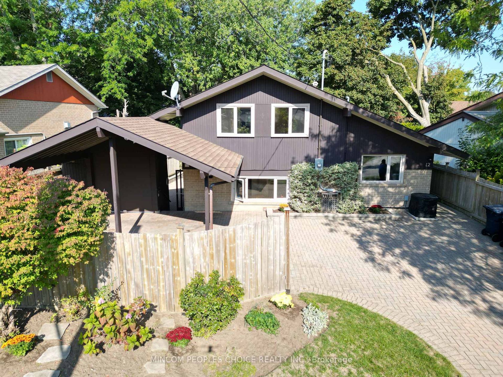 12 Ladysbridge Drive, Morningside, Toronto by Loree Meneguzzi Real Estate 12 Ladysbridge Drive, Morningside, Toronto
