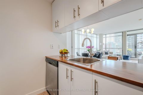 Photo 9 at 801 - 281 Mutual Street, Yonge Corridor, Toronto Photo 9 at 801 - 281 Mutual Street, Yonge Corridor, Toronto