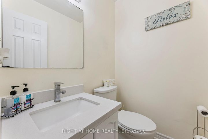 Photo 5 at 1518 Woodruff Crescent, Amberlea, Pickering