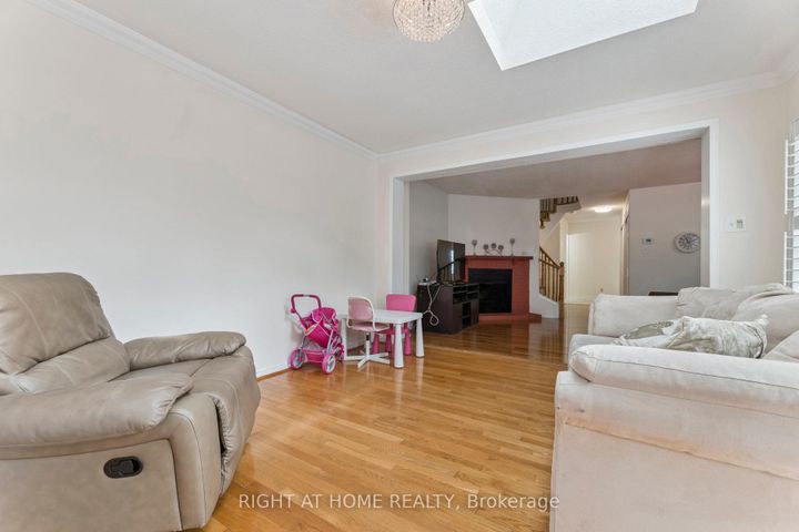 Photo 12 at 1518 Woodruff Crescent, Amberlea, Pickering