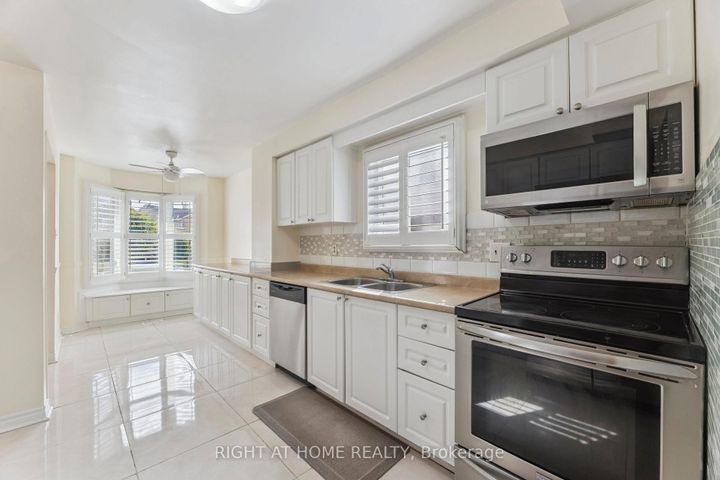 Photo 16 at 1518 Woodruff Crescent, Amberlea, Pickering