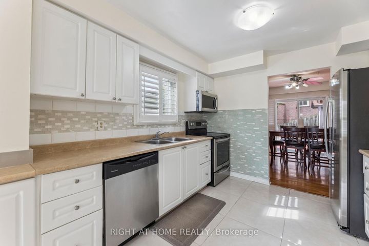 Photo 18 at 1518 Woodruff Crescent, Amberlea, Pickering